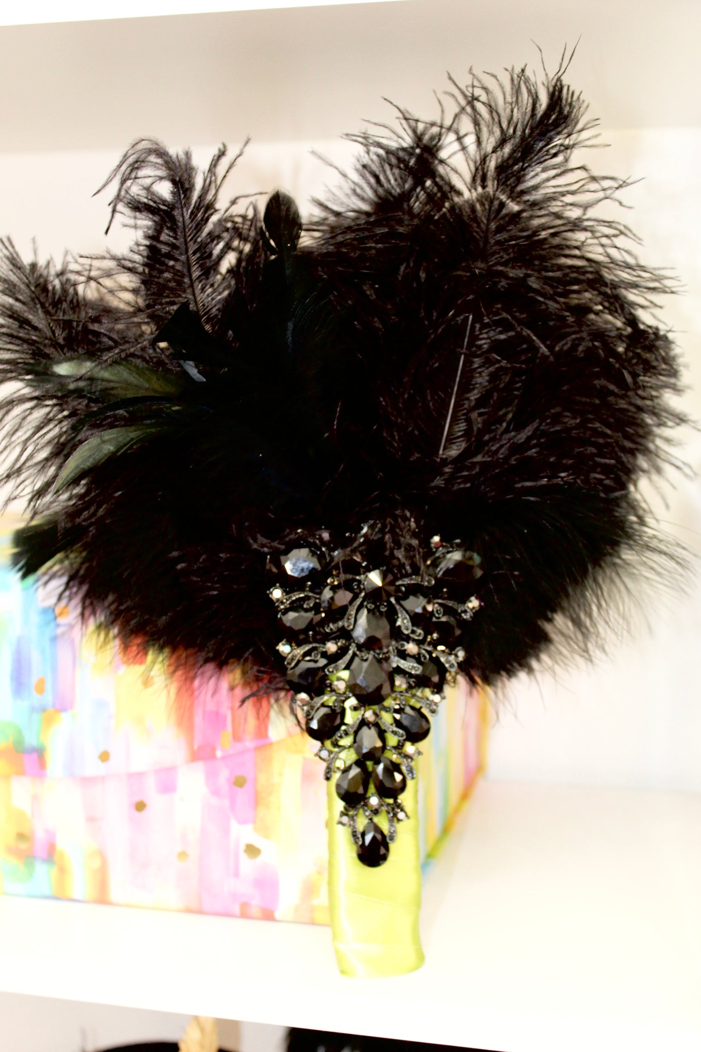 Noir Majesty| Ostrich Feather Hand Fan